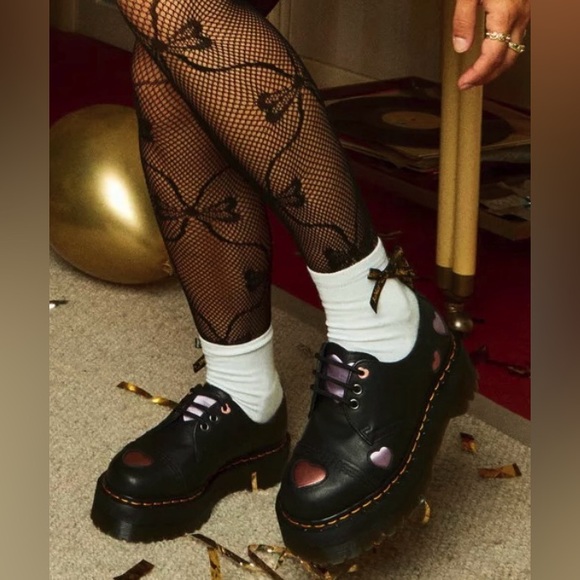 Dr Martens 1461 LEATHER HEART PLATFORM SHOES NWOT